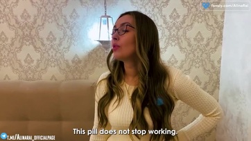 Brutálisan megkúrta a mostohakölyköm a fini nunámat miután beszedett egy doboz kék tablettát Thumb