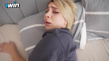 Befedte a nagy popsis mostohahúgicája megborotvált muffját a nedűjével miután őt is boldoggá tette Thumb