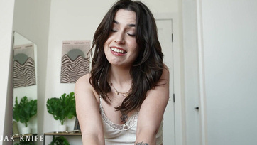 A kéjelgő mostohahúgicám nagy sokára kijelentette hogy a passzos segglika készen áll az anál aktusra Thumb