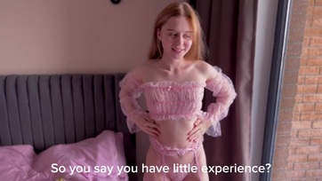 Meglovagolta a dárdámat a mostohanővérkém miután segítettem neki fehérneműt választani a meetingjére Thumb